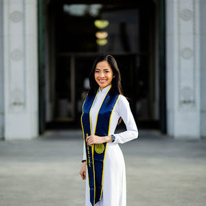 Meet your Posher, Chau